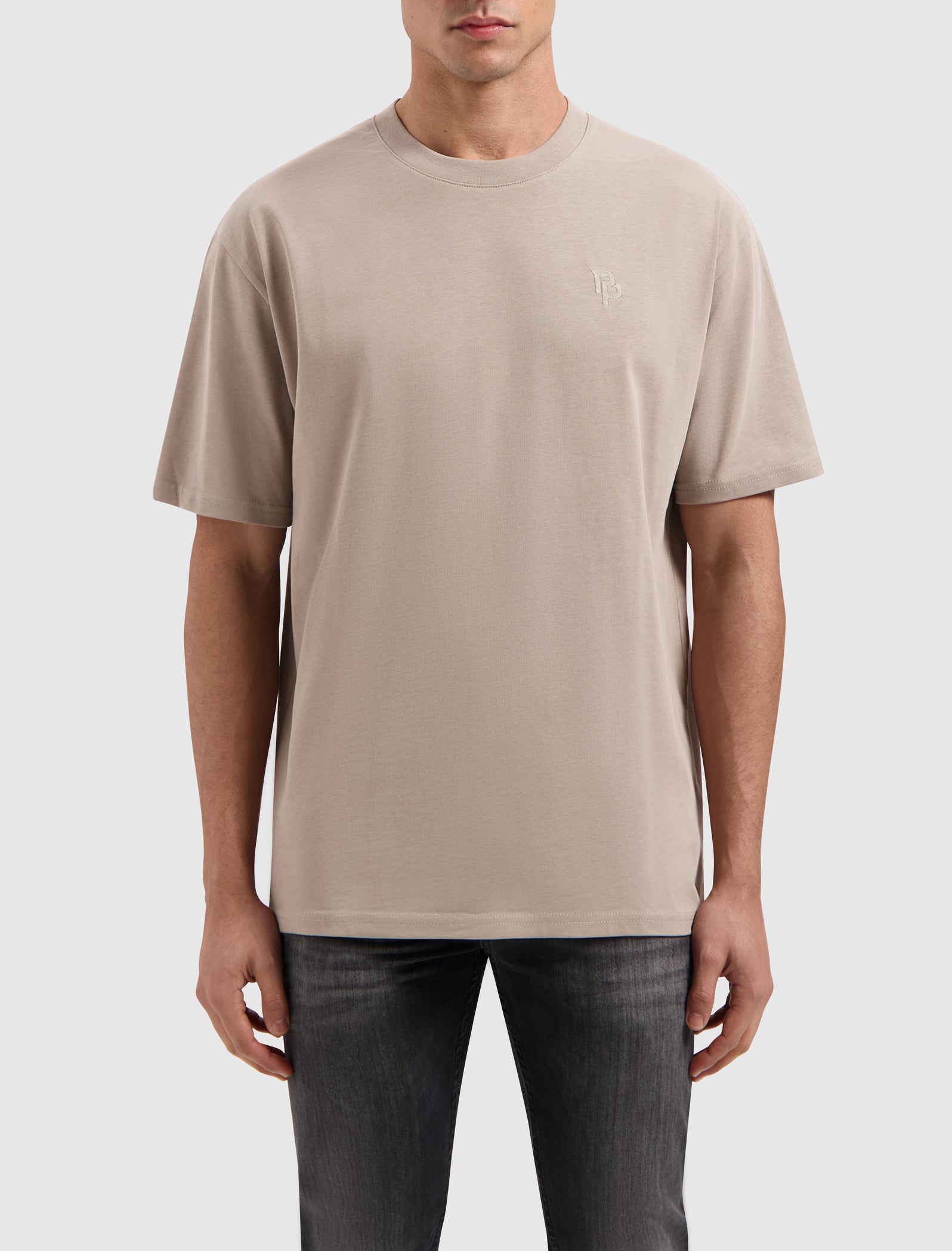 Essential Initials T-shirt | Taupe