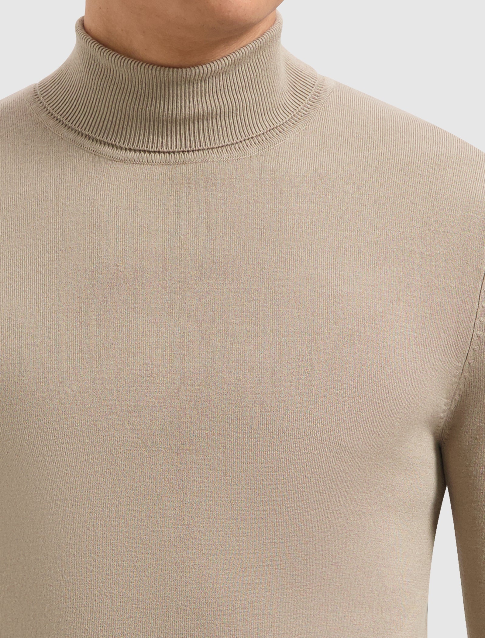 Essential Knitwear Turtleneck Sweater | Taupe