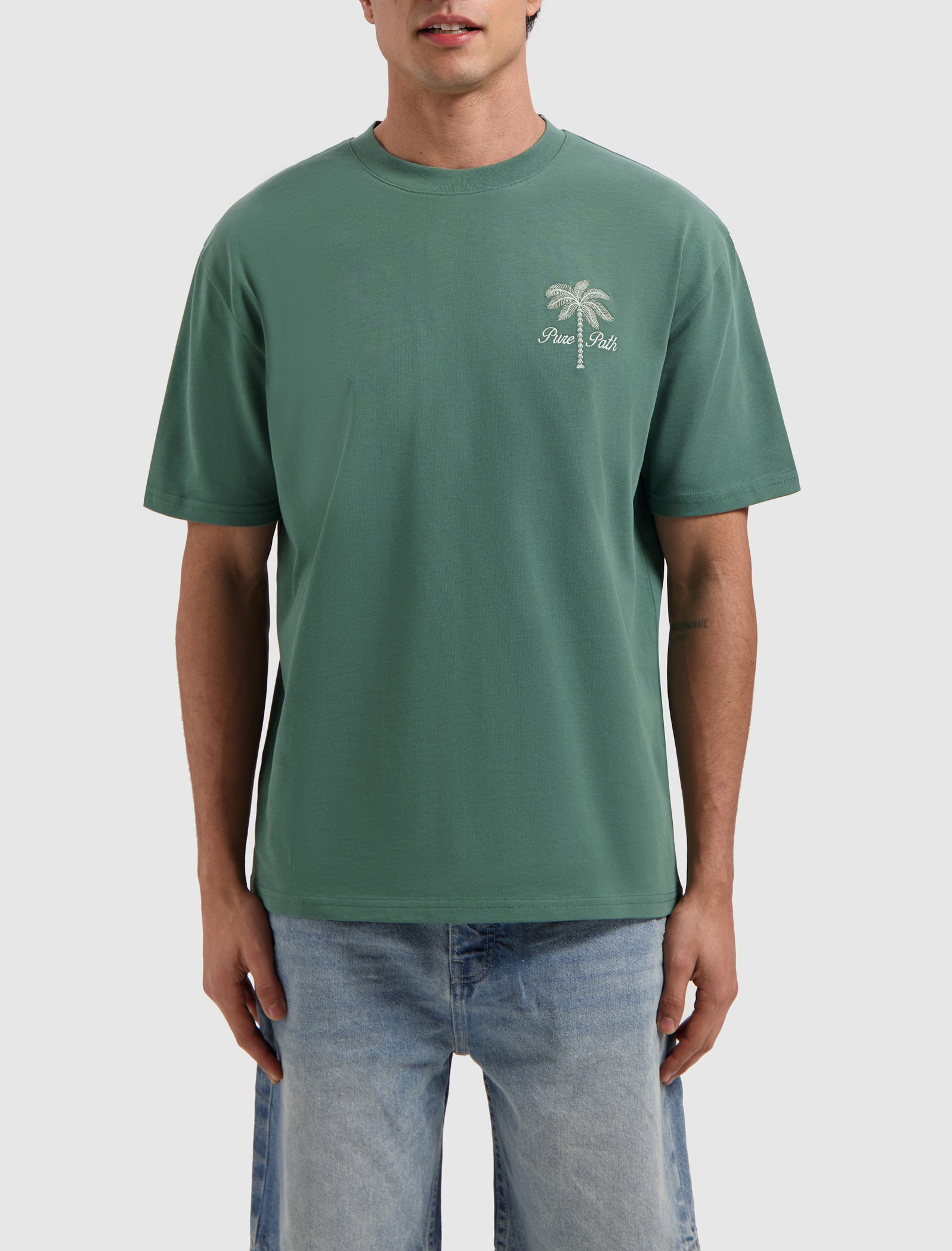 Stitched Paradise T-shirt | Faded Green