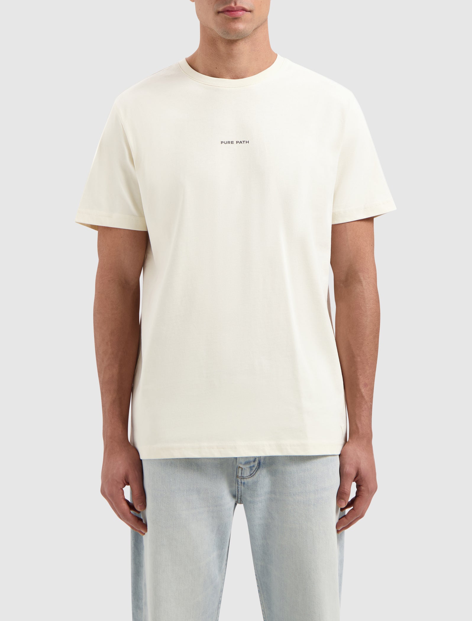 Essential Logo T-shirt | Ecru