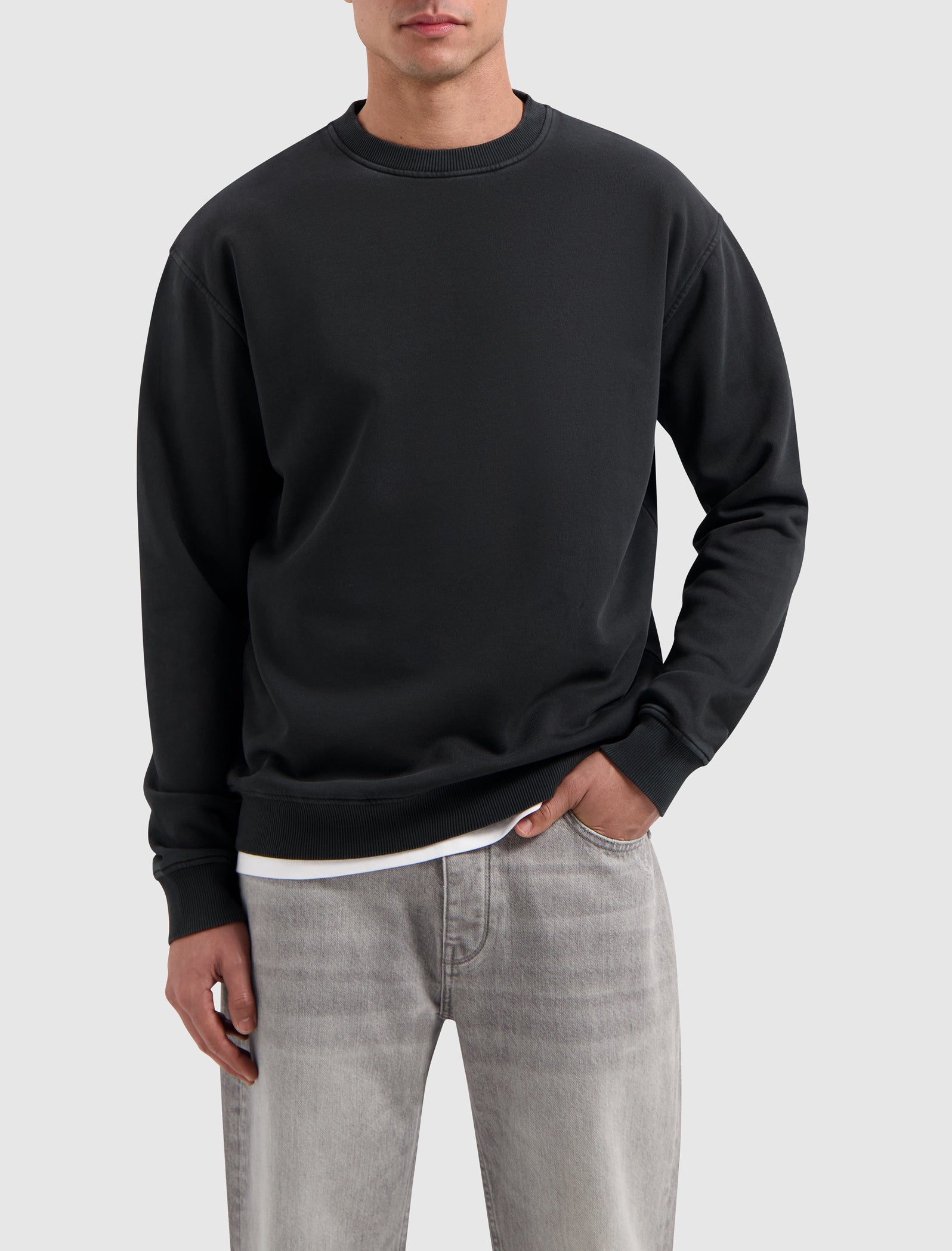 Essence Of Life Sweater | Black