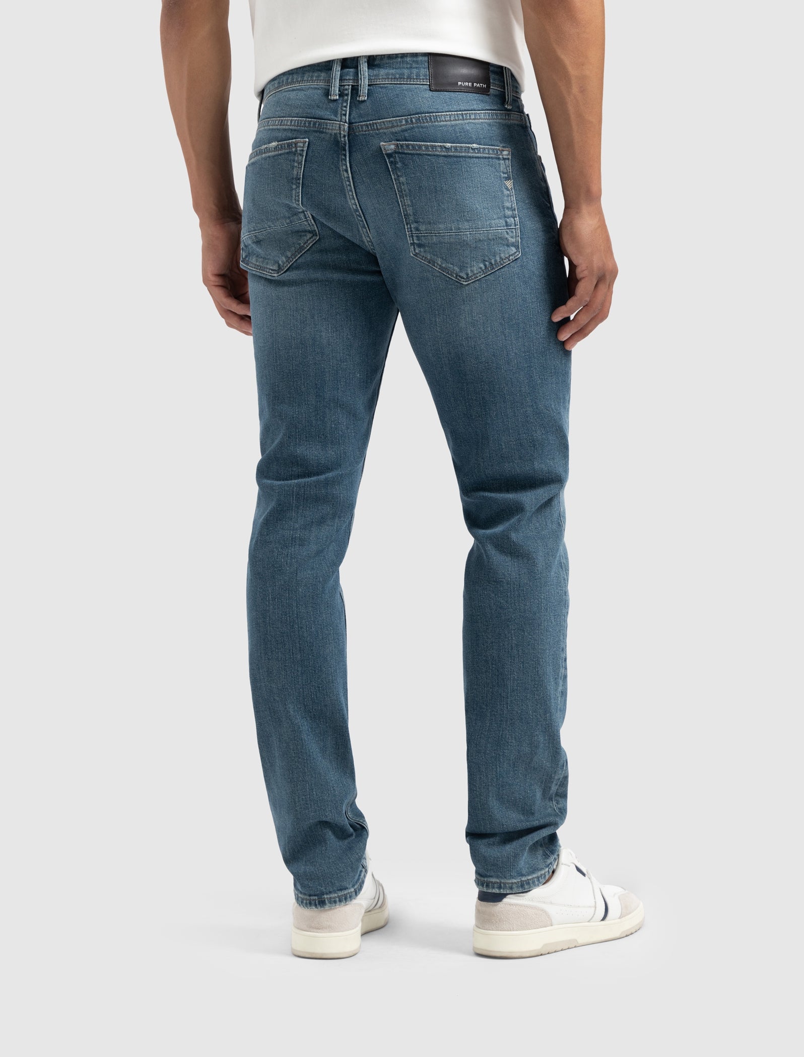 The Ryan Slim Fit Jeans | Denim Mid Blue