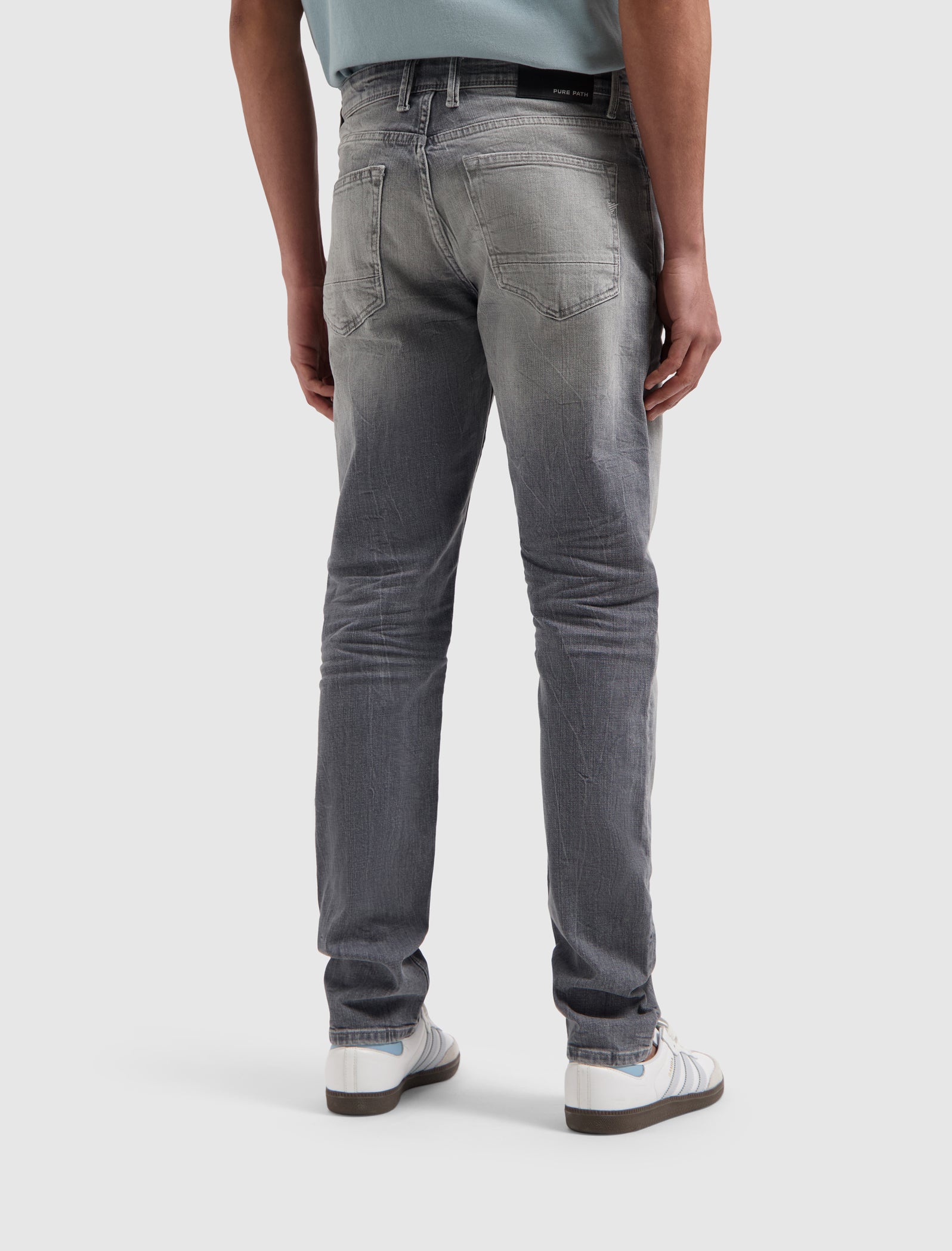 The Ryan Slim Fit Jeans | Denim Mid Grey