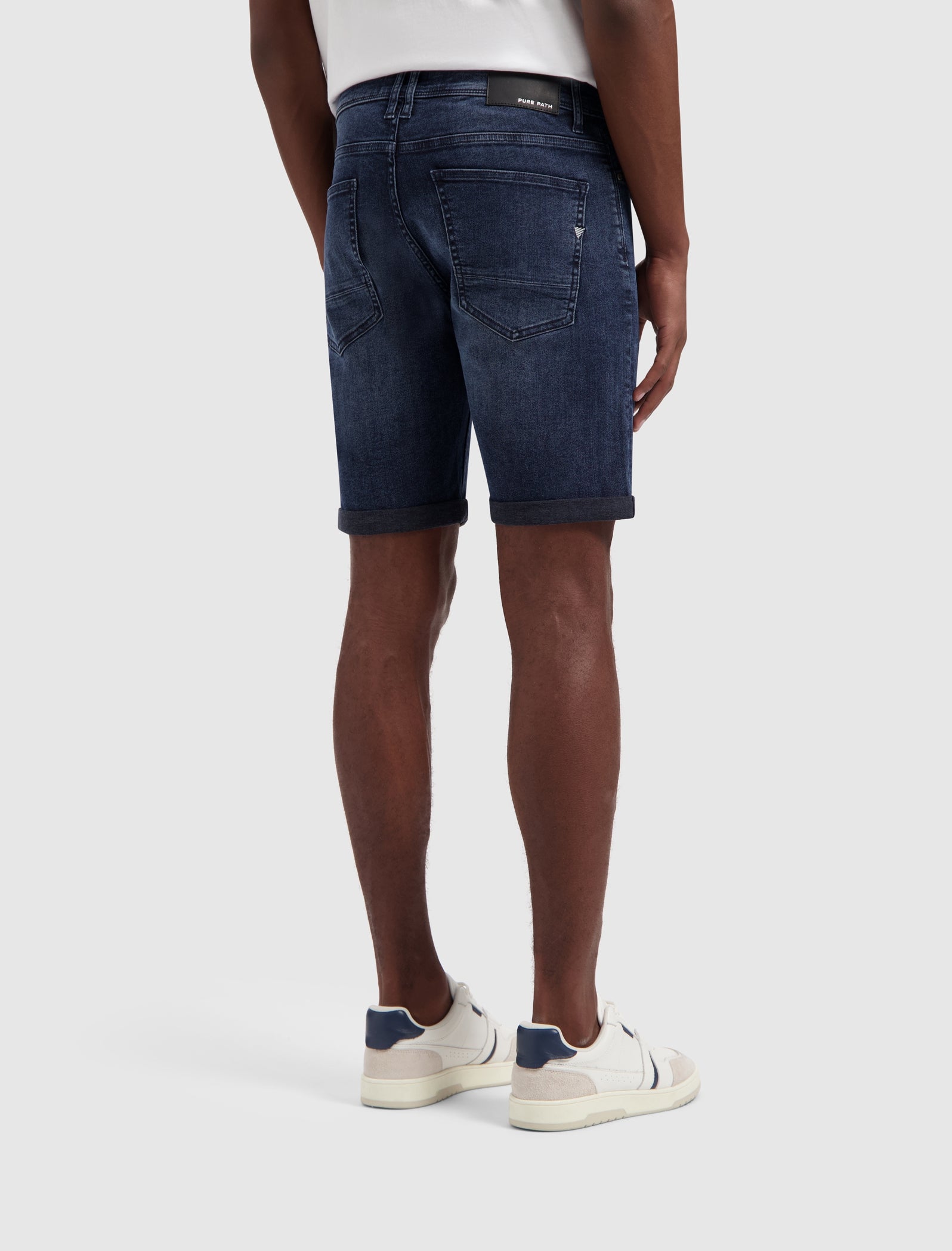 The Miles Slim fit shorts | Denim Dark Blue