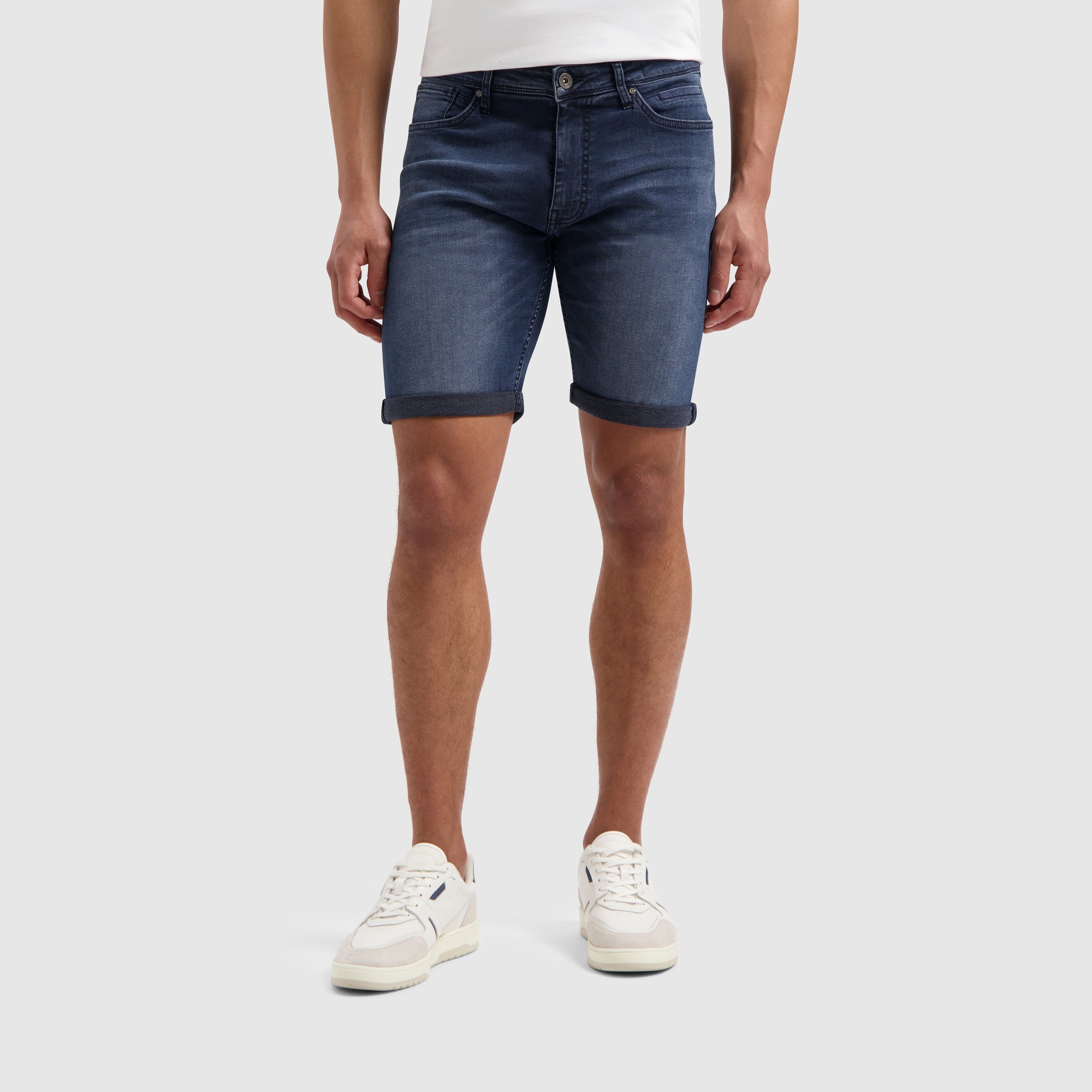 The Miles Slim fit shorts | Denim Dark Grey