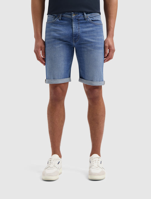 The Miles Slim fit shorts | Denim Light Blue